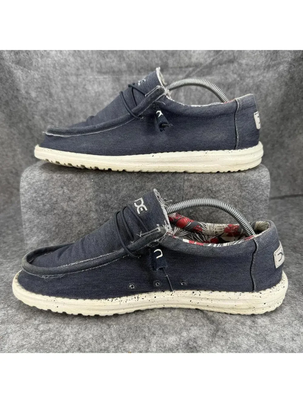 Dude Perfect Men’s Wally Stretch Shoes Dark Blue Size 11 965